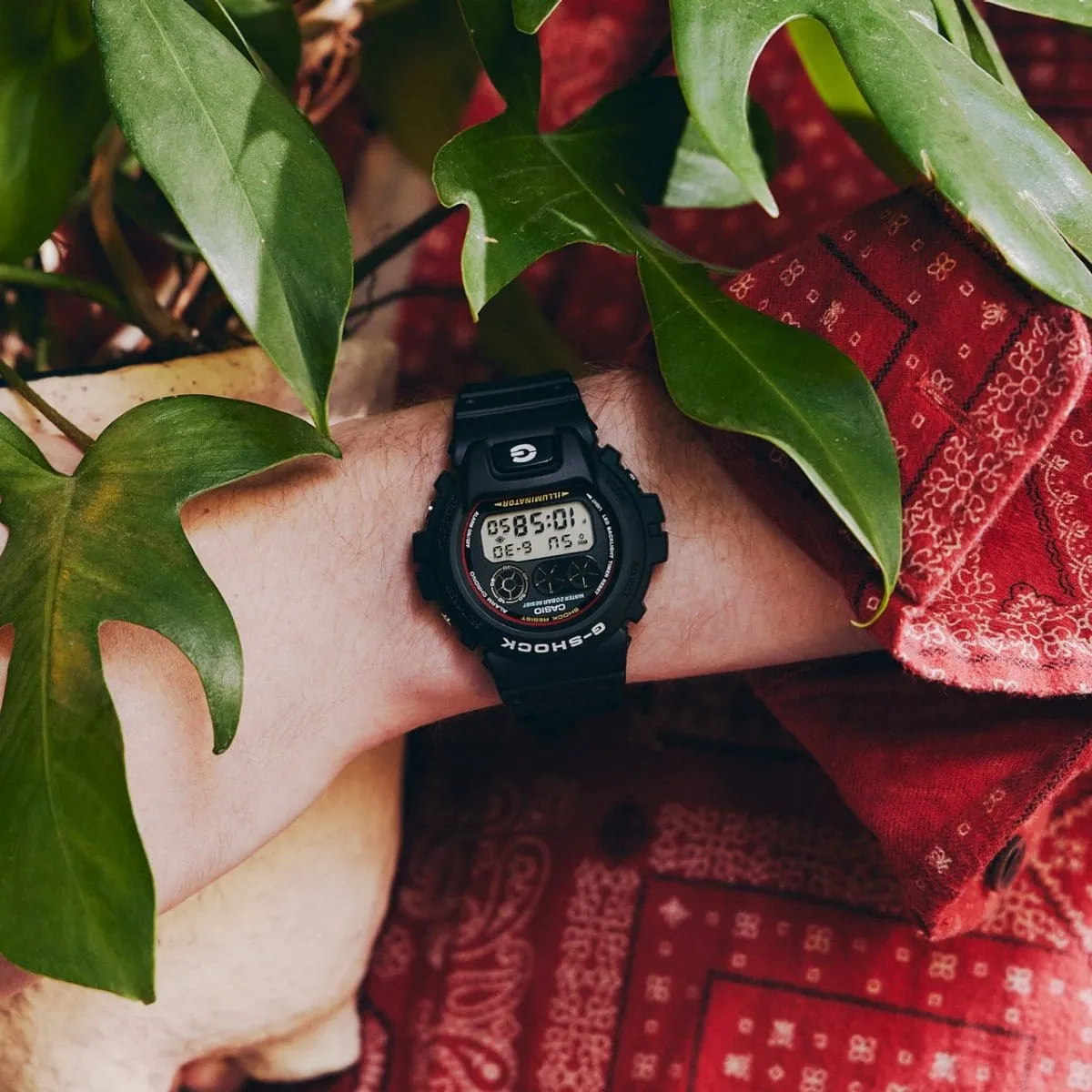 CASIO G-SHOCK DIGITAL BLACK AND RED WATCH DW-6900RL-1DR-P