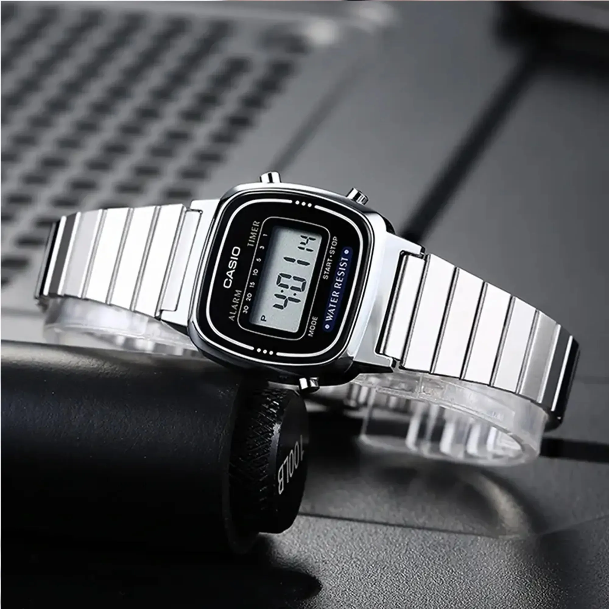 Casio LA-670WA-1A Digital Retro Watch ?C Classic Elegance