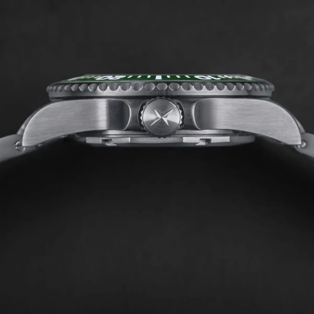 Davosa Ternos Professional 68h Automatic Watch