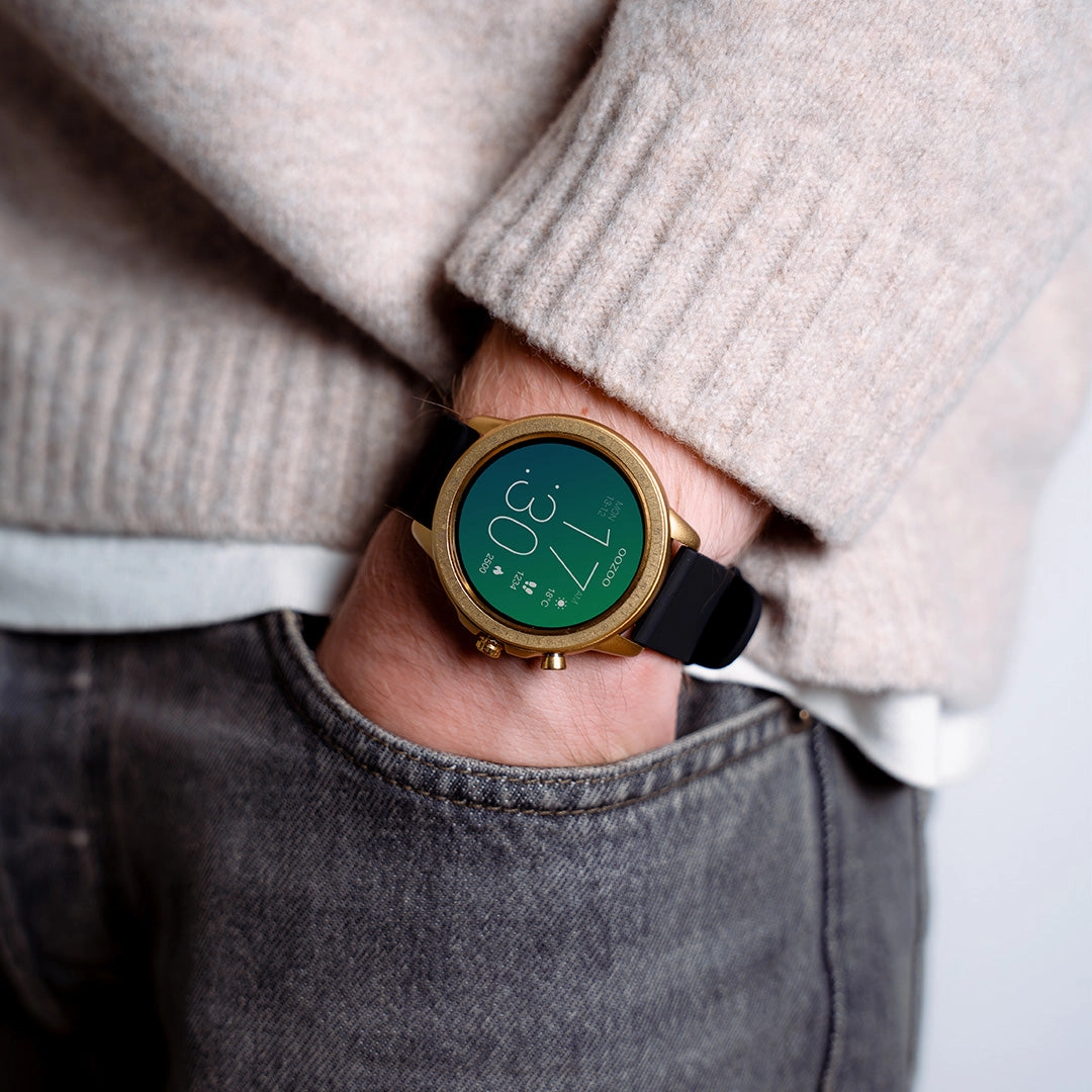 Gold coloured OOZOO smartwatch with black rubber strap - Q00301