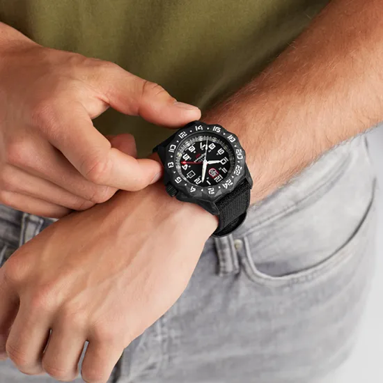 Luminox F117 Nighthawk 6440 Series Watch