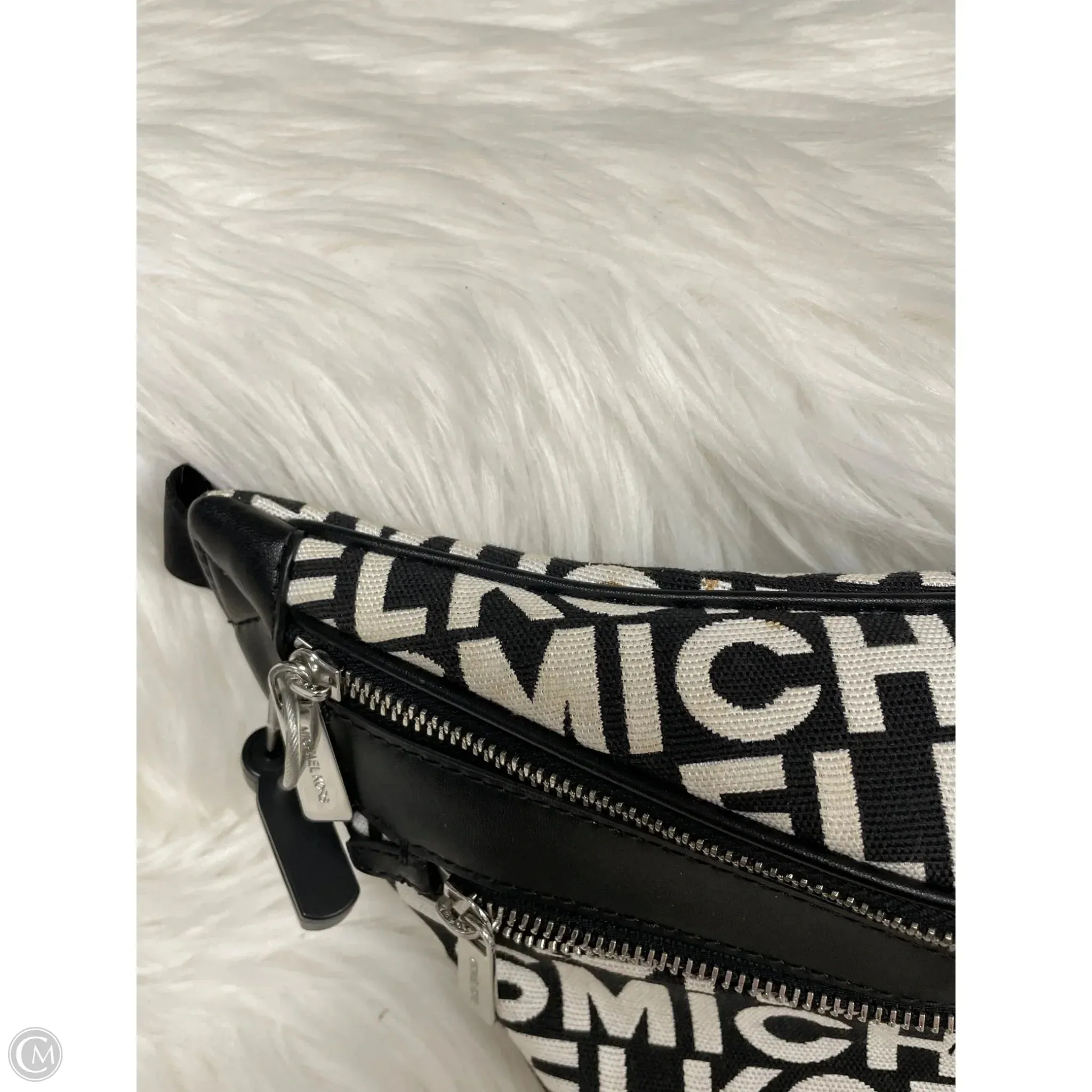 Michael Kors Bags Belt Bag Designer By Michael Kors, Size: Large