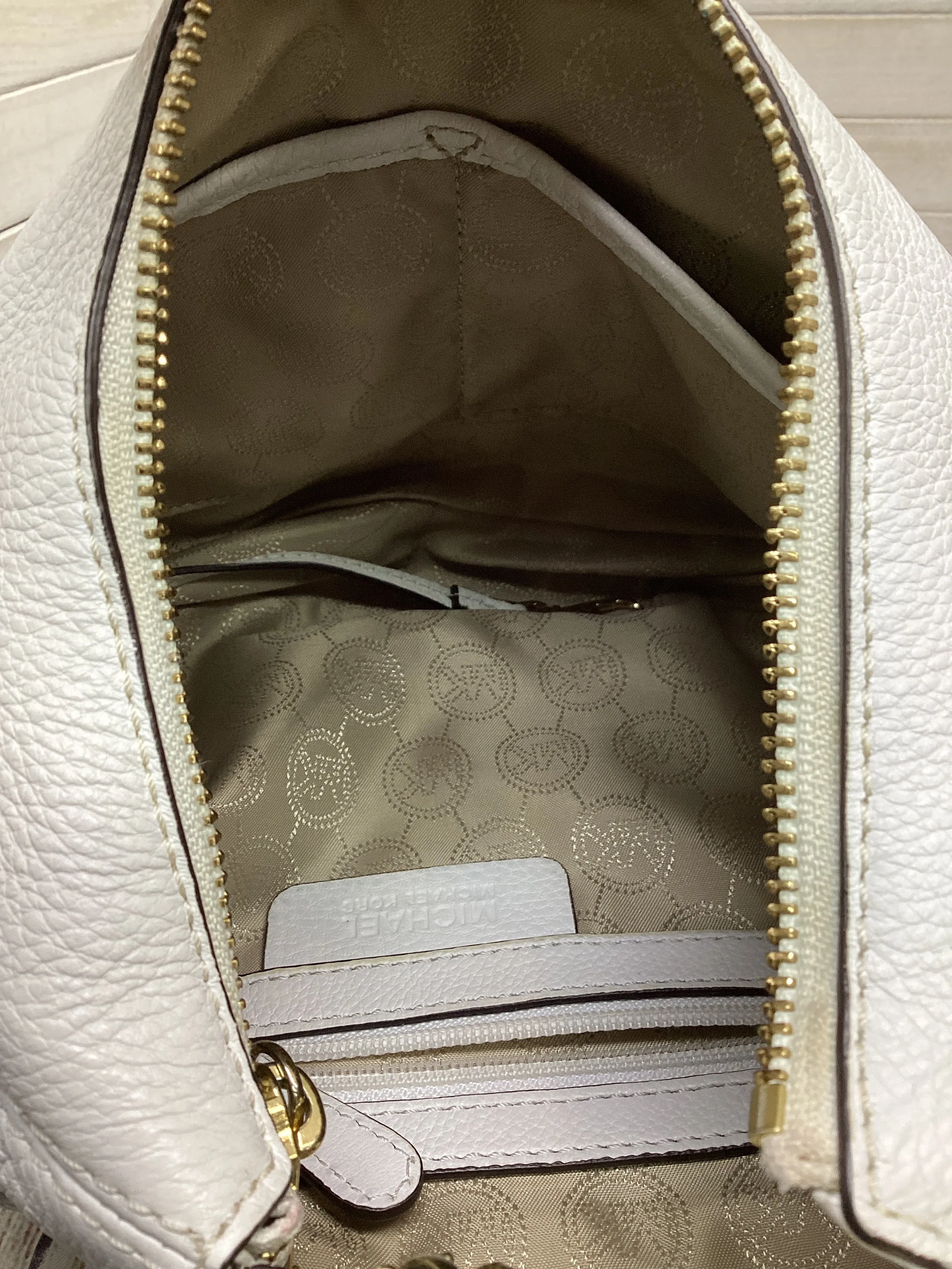 Michael Kors Bags Crossbody Designer By Michael Kors, Size: Medium