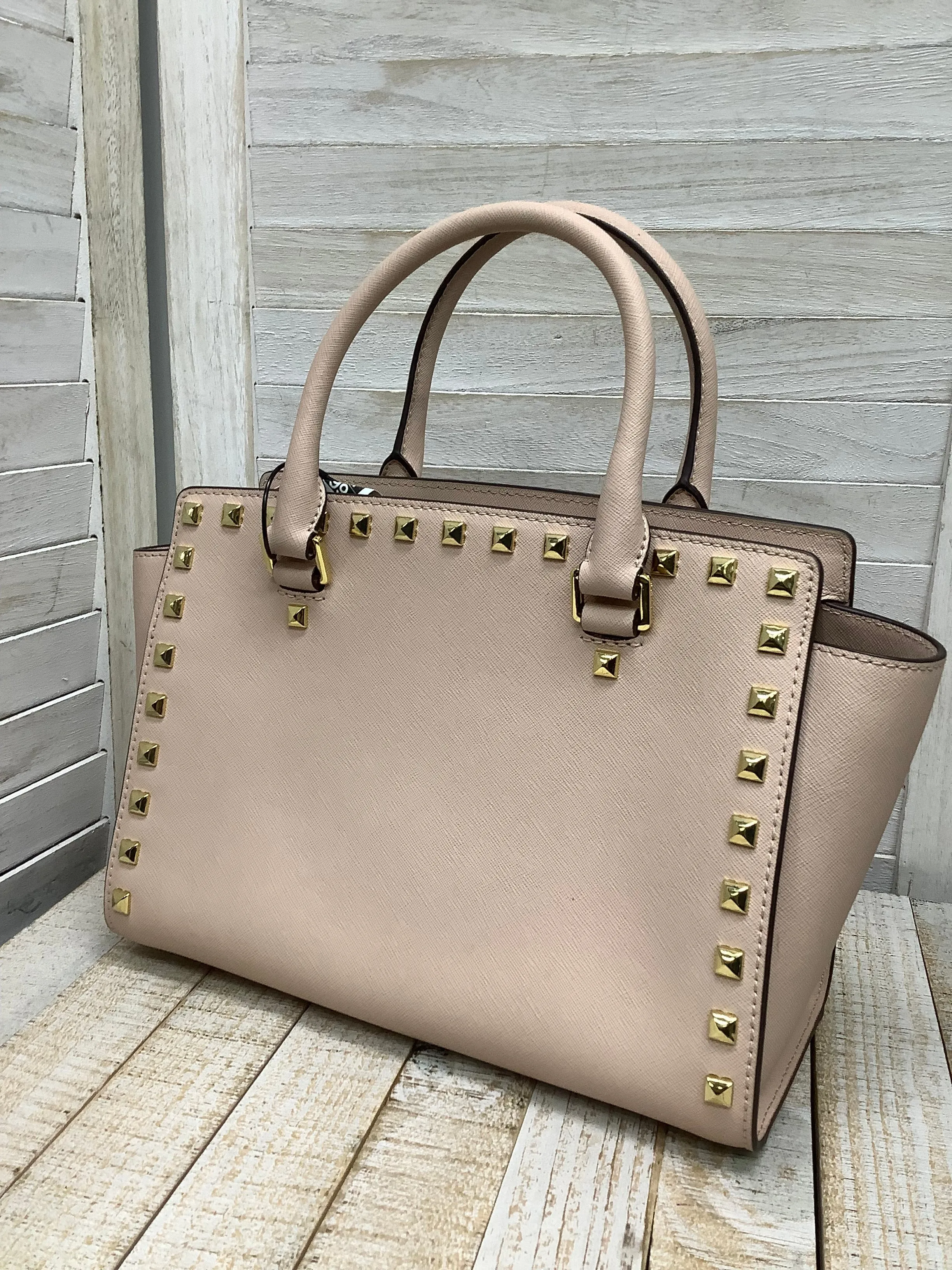 Michael Kors Bags Crossbody Designer By Michael Kors, Size: Medium