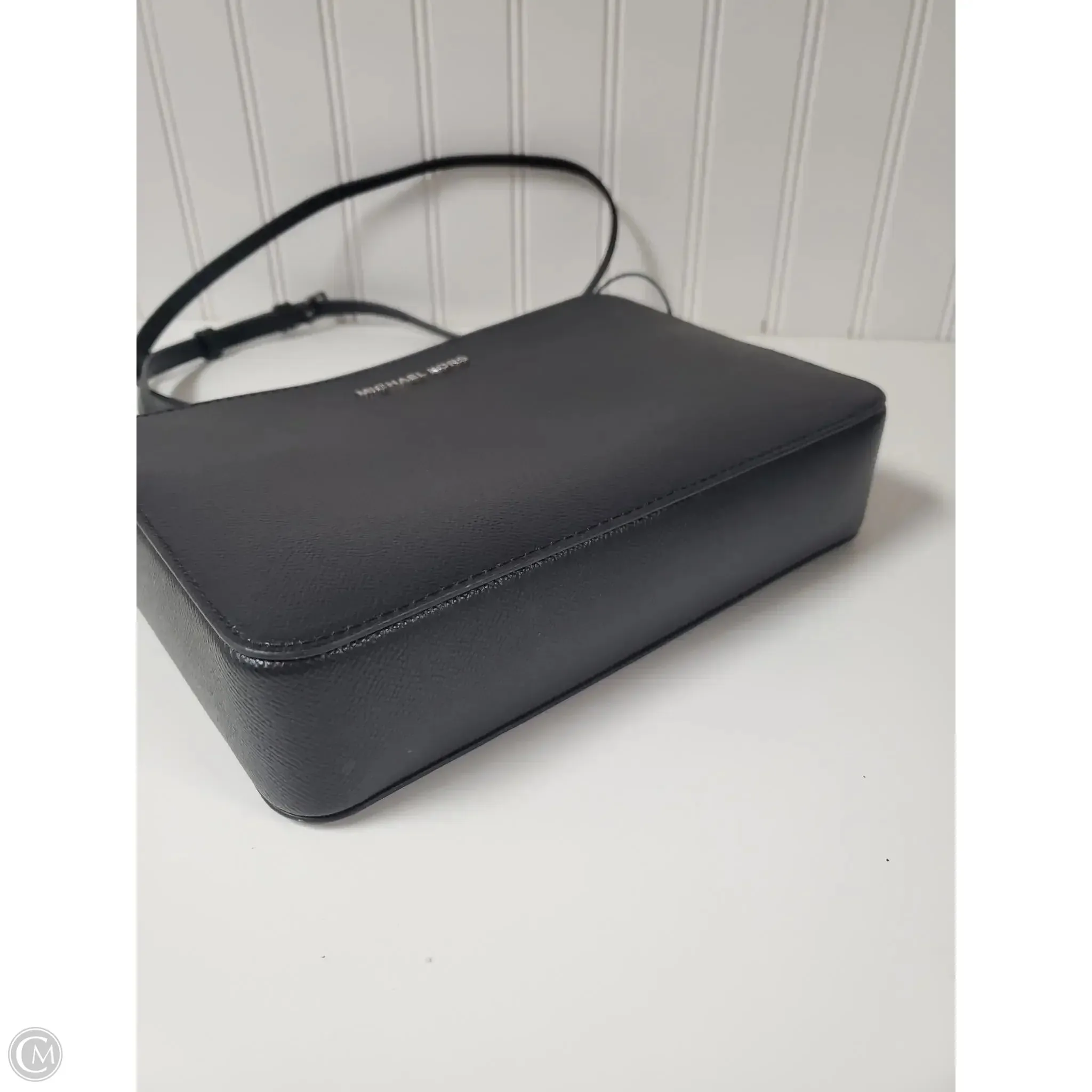 Michael Kors Bags Crossbody Designer By Michael Kors, Size: Medium