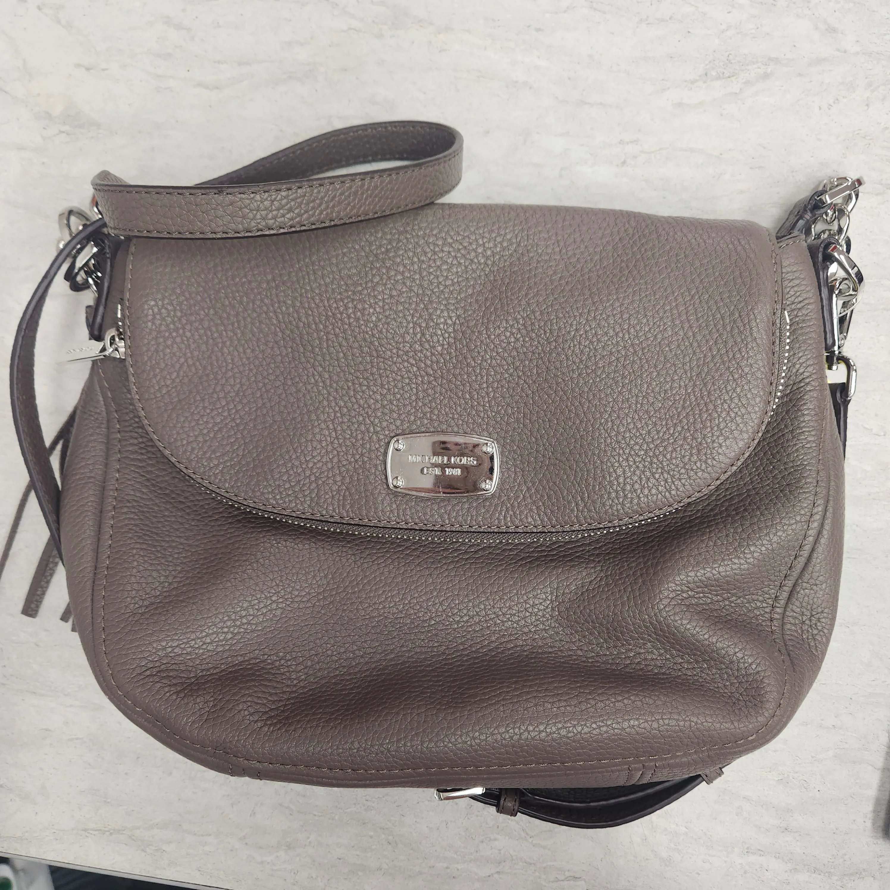 Michael Kors Bags Crossbody Designer By Michael Kors, Size: Medium