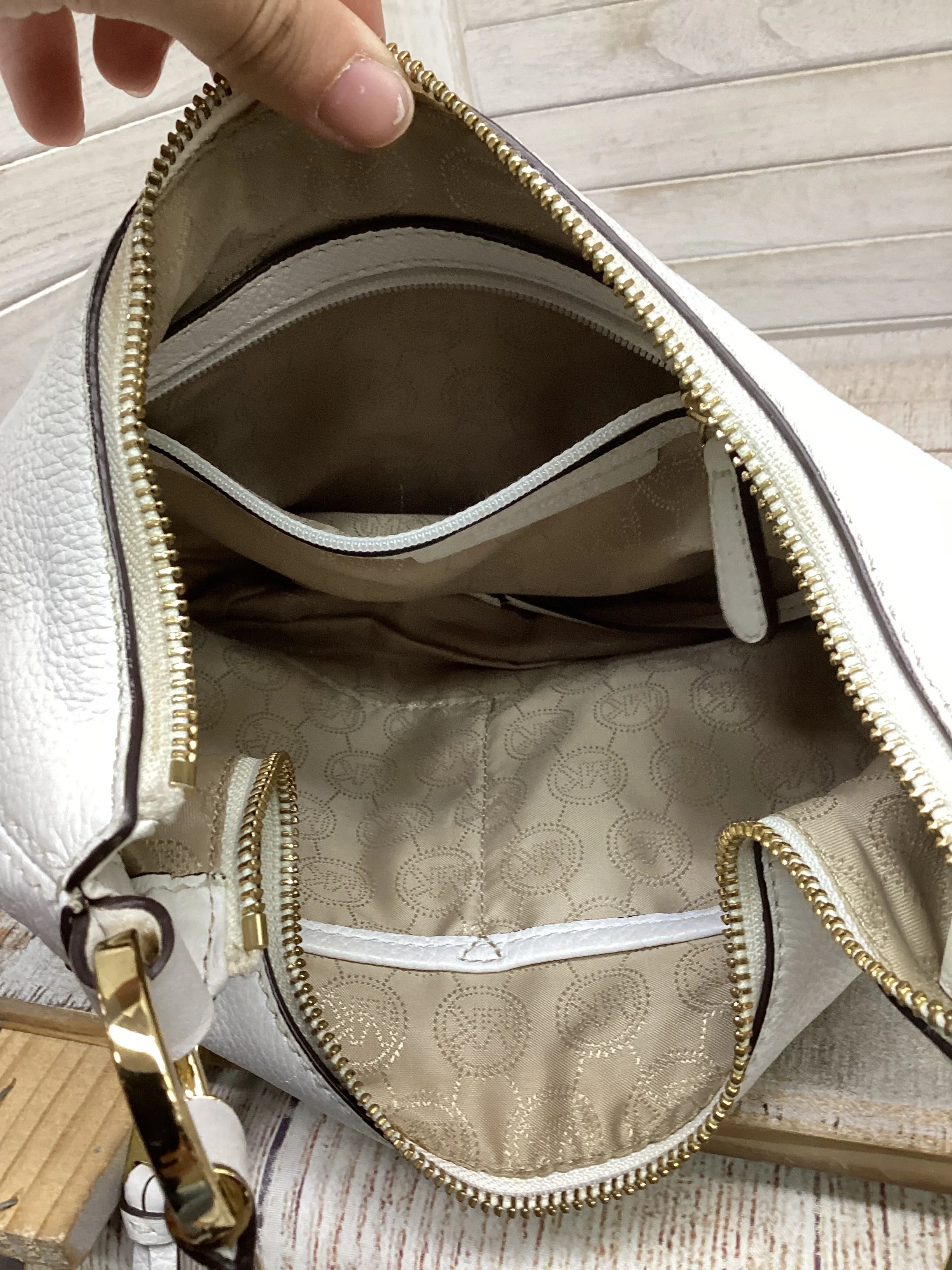 Michael Kors Bags Crossbody Designer By Michael Kors, Size: Medium