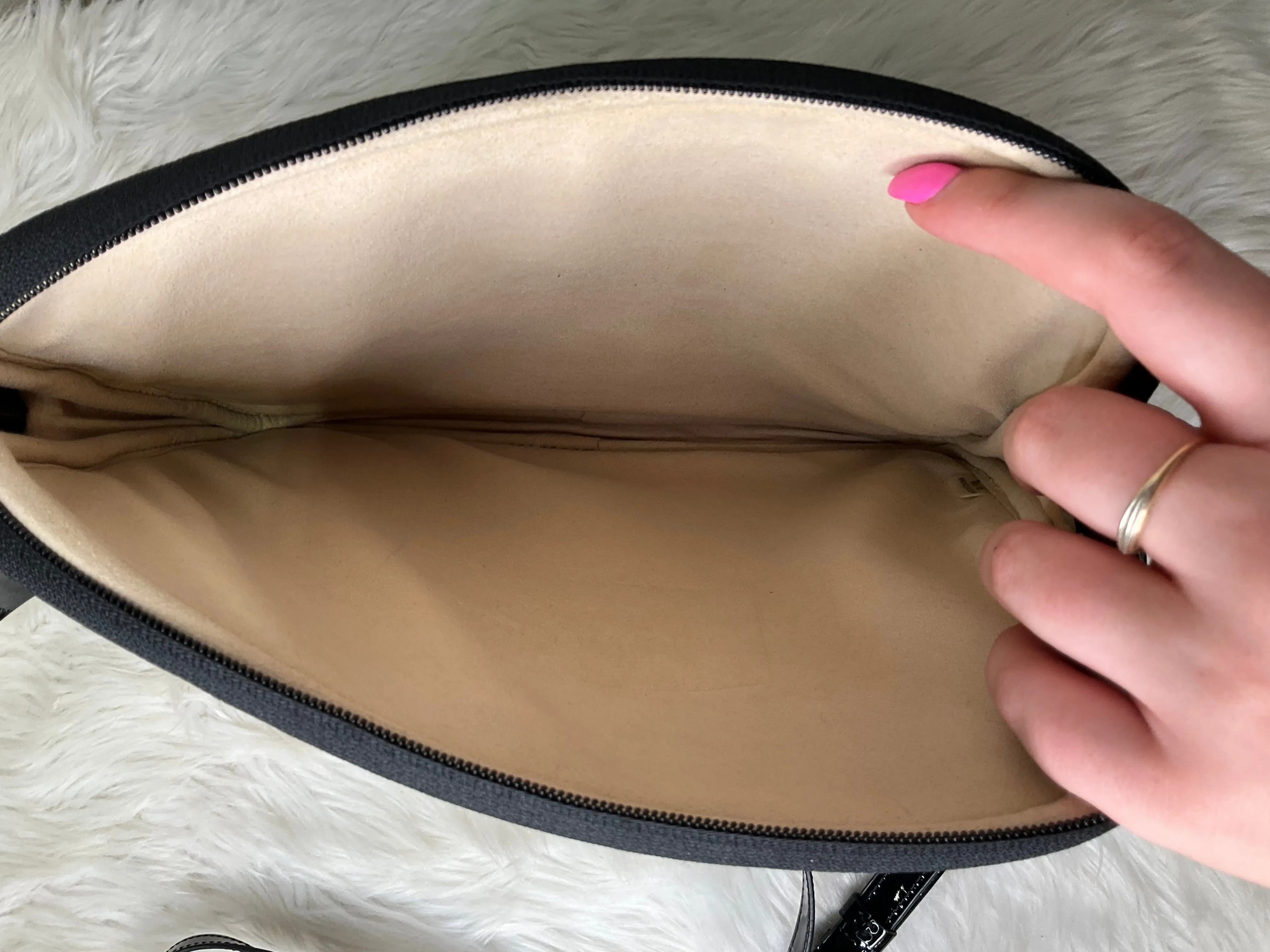 Michael Kors Bags Crossbody Designer Michael Kors, Size Medium