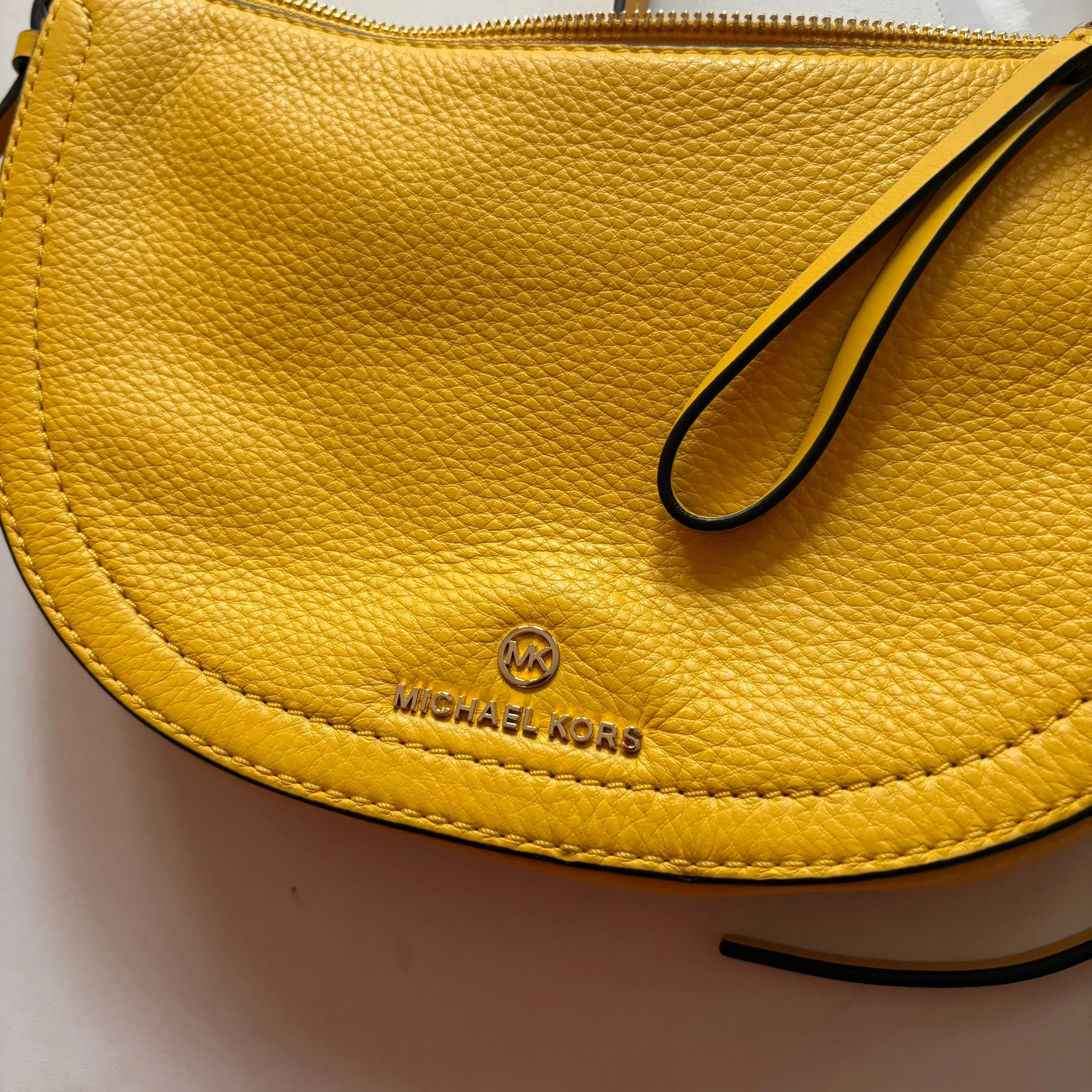 Michael Kors Bags Handbag Designer By Michael Kors, Size: Medium