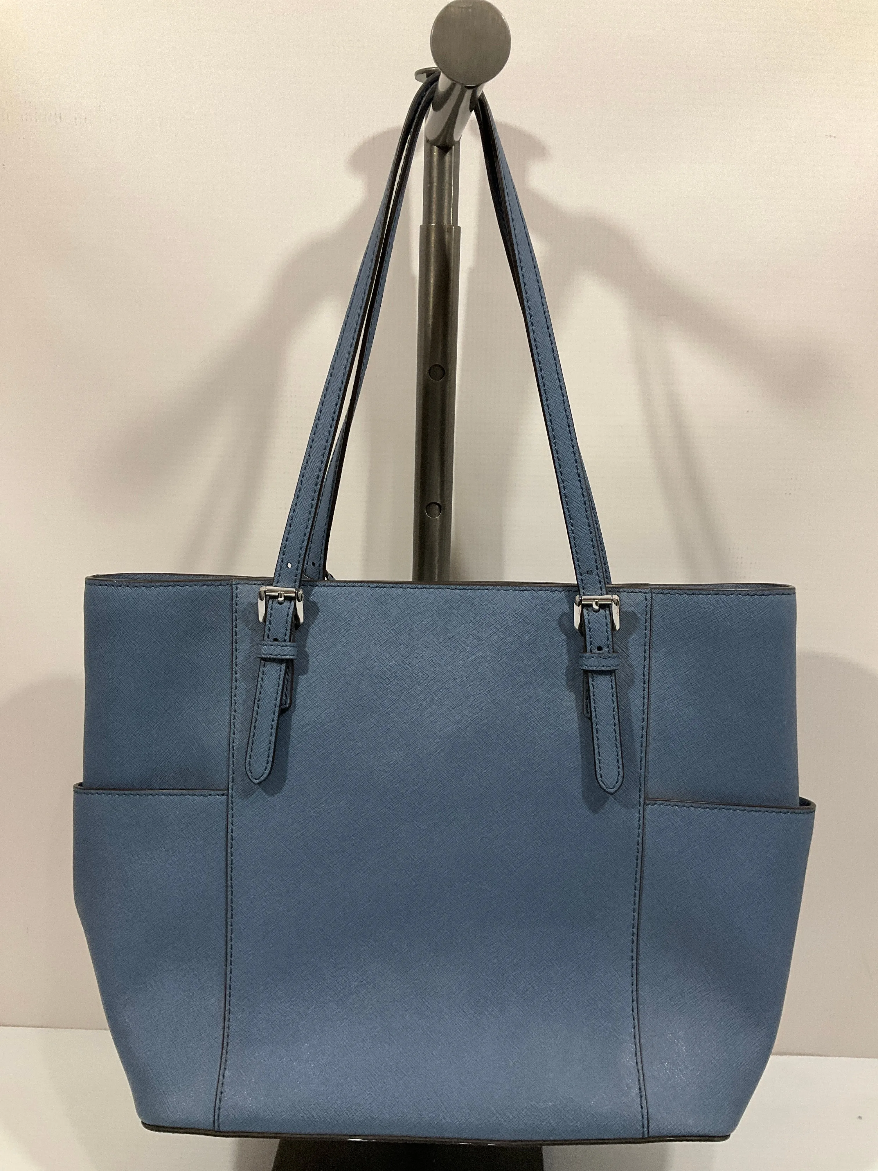 Michael Kors Bags Handbag Designer By Michael Kors, Size: Medium