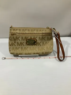 Michael Kors Bags Wristlet Designer By Michael Kors, Size: Medium