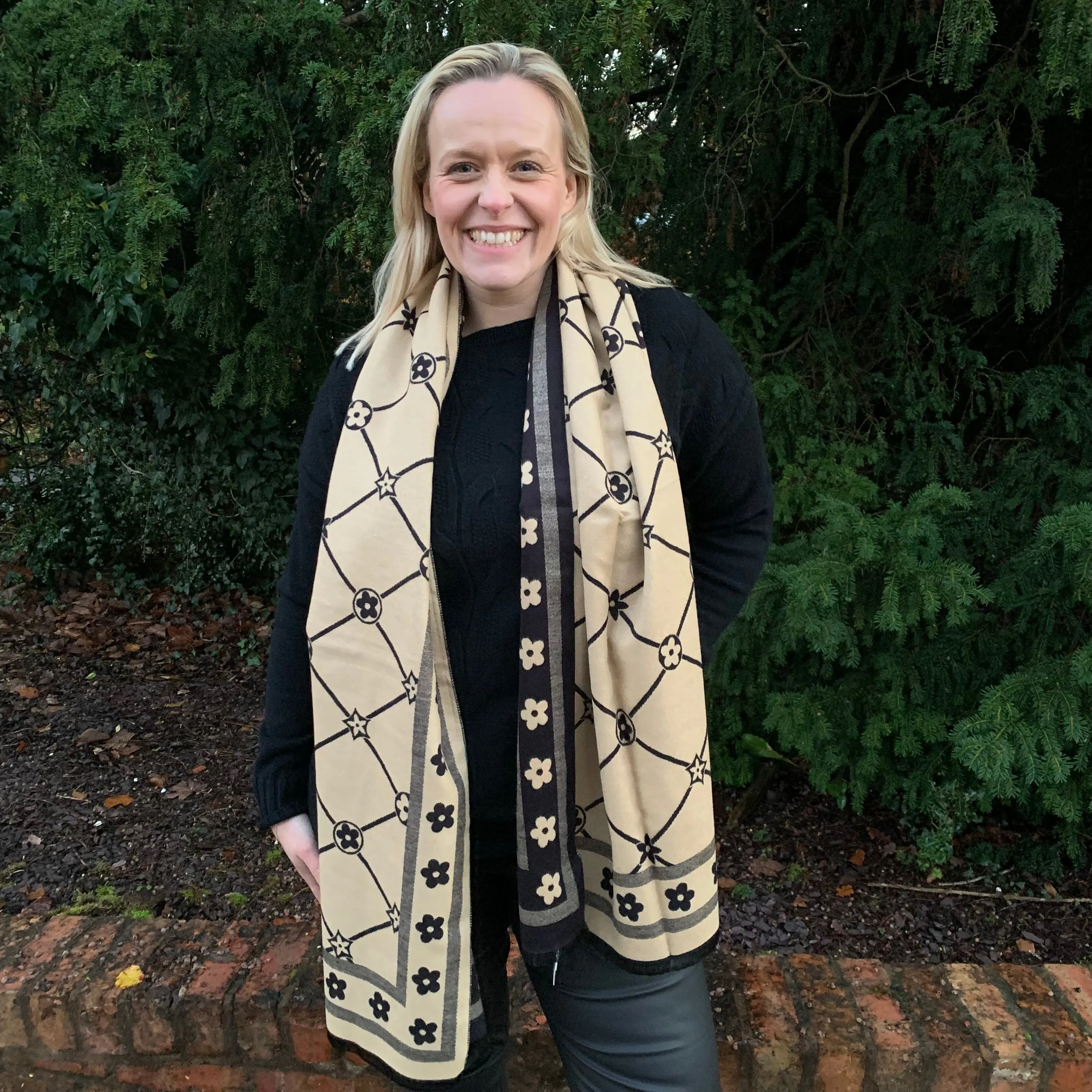 Reversible Border Scarf with Flower Print