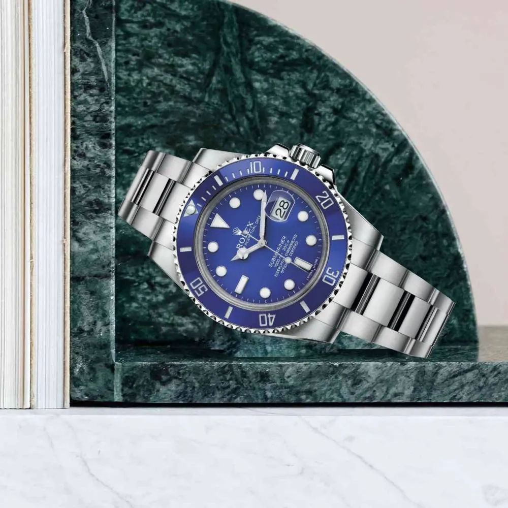 Rolex Submariner Date "Smurf" 40mm - Ref: 116619lb - Blue Dial, 18K White Gold Oyster Bracelet Watch