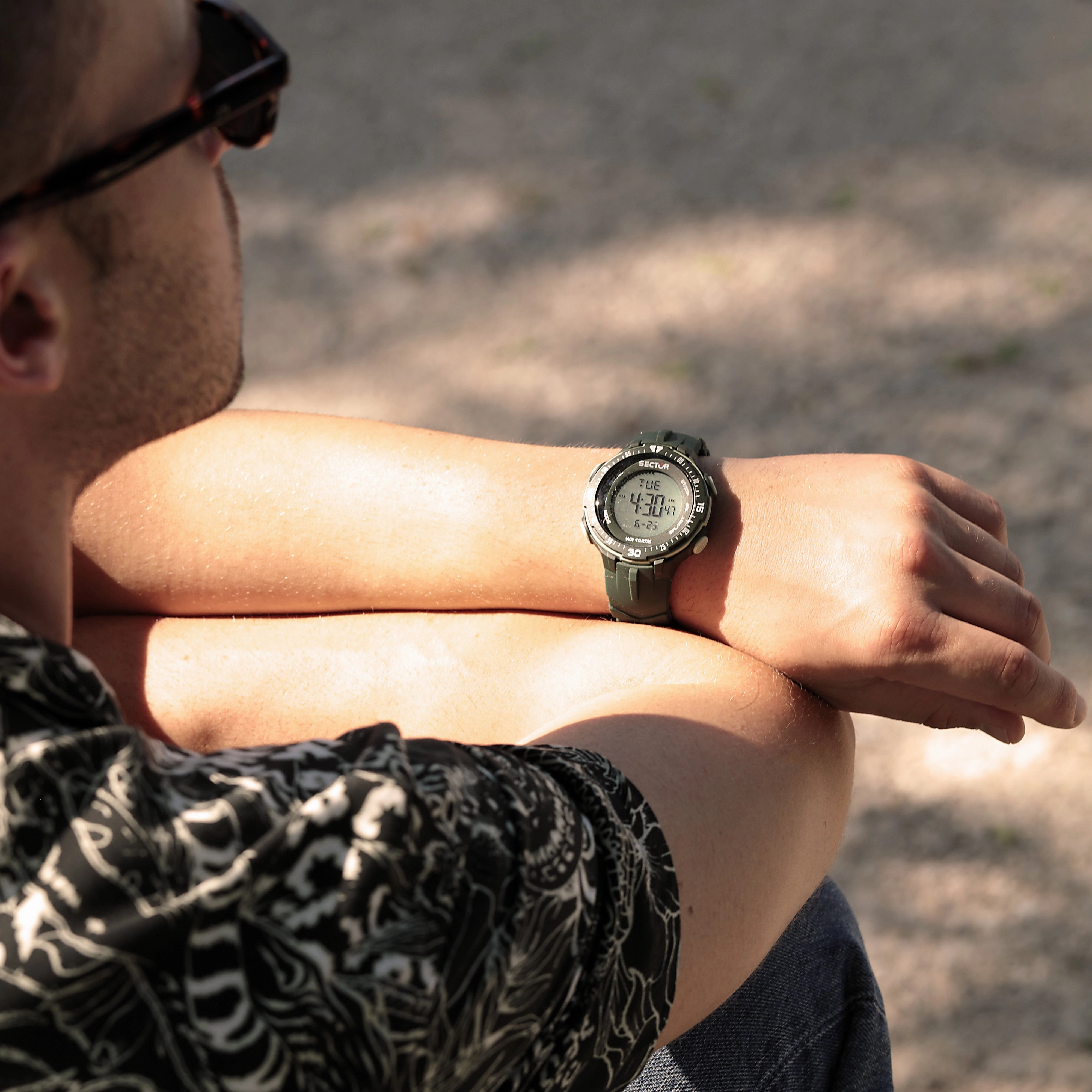Sector EX-26 Green Digital Watch R3251280003