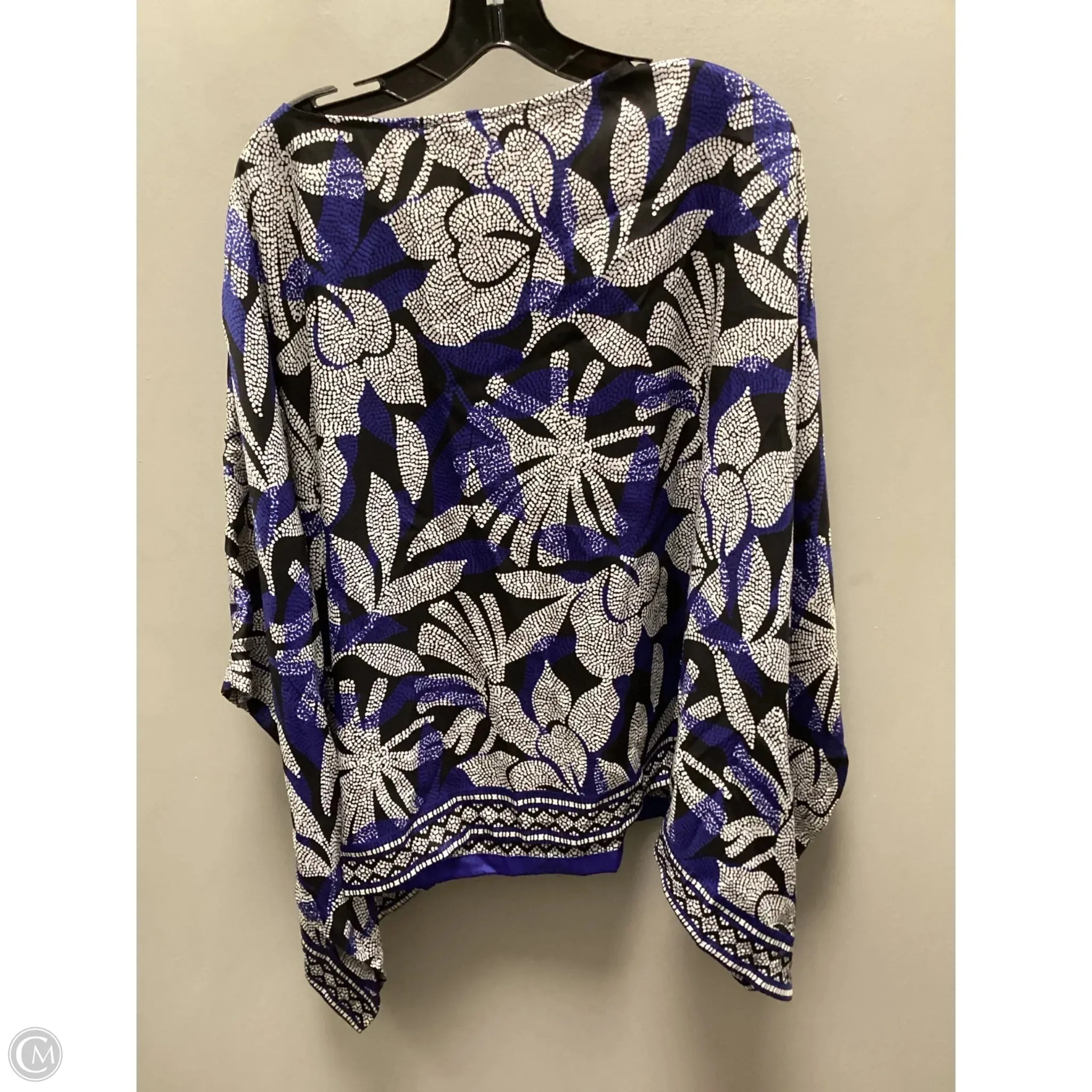Shawl By Chicos In Blue & White, Size: L chicos