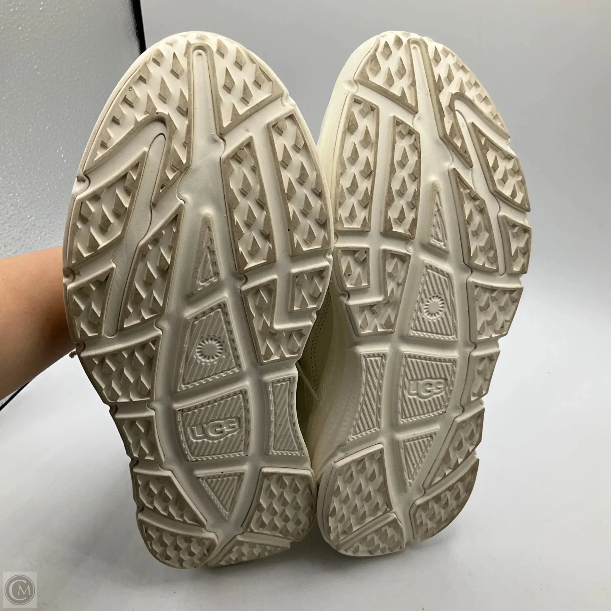 Shoes Designer By Ugg In White, Size: 8.5