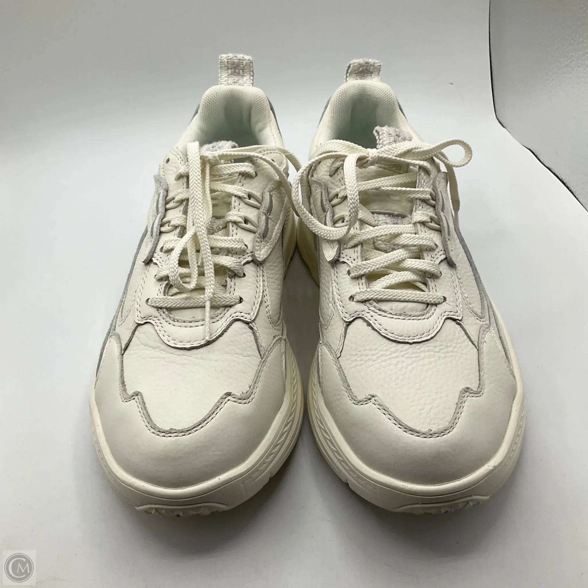 Shoes Designer By Ugg In White, Size: 8.5