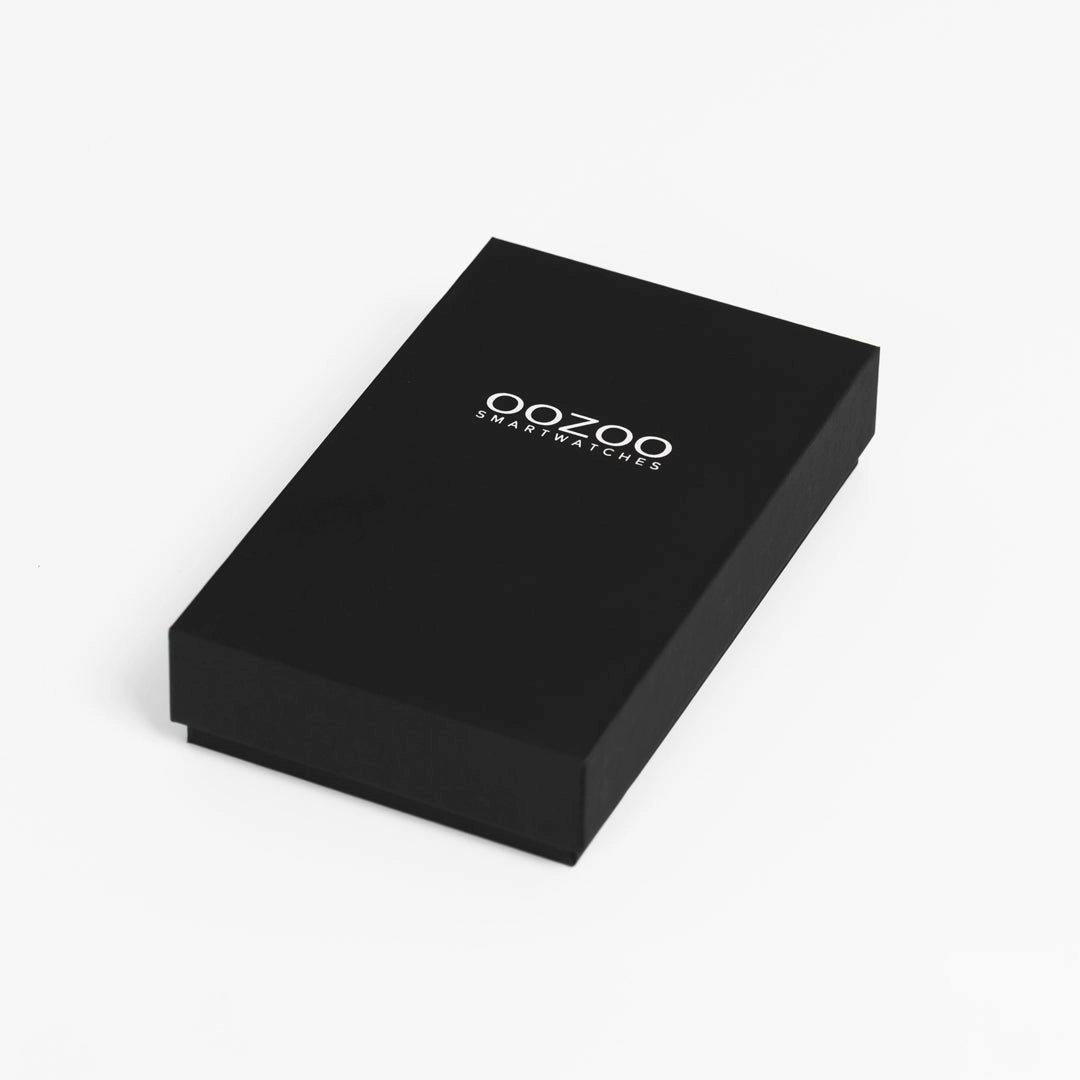 Silver coloured OOZOO smartwatch with silver coloured metal mesh bracelet - Q00305