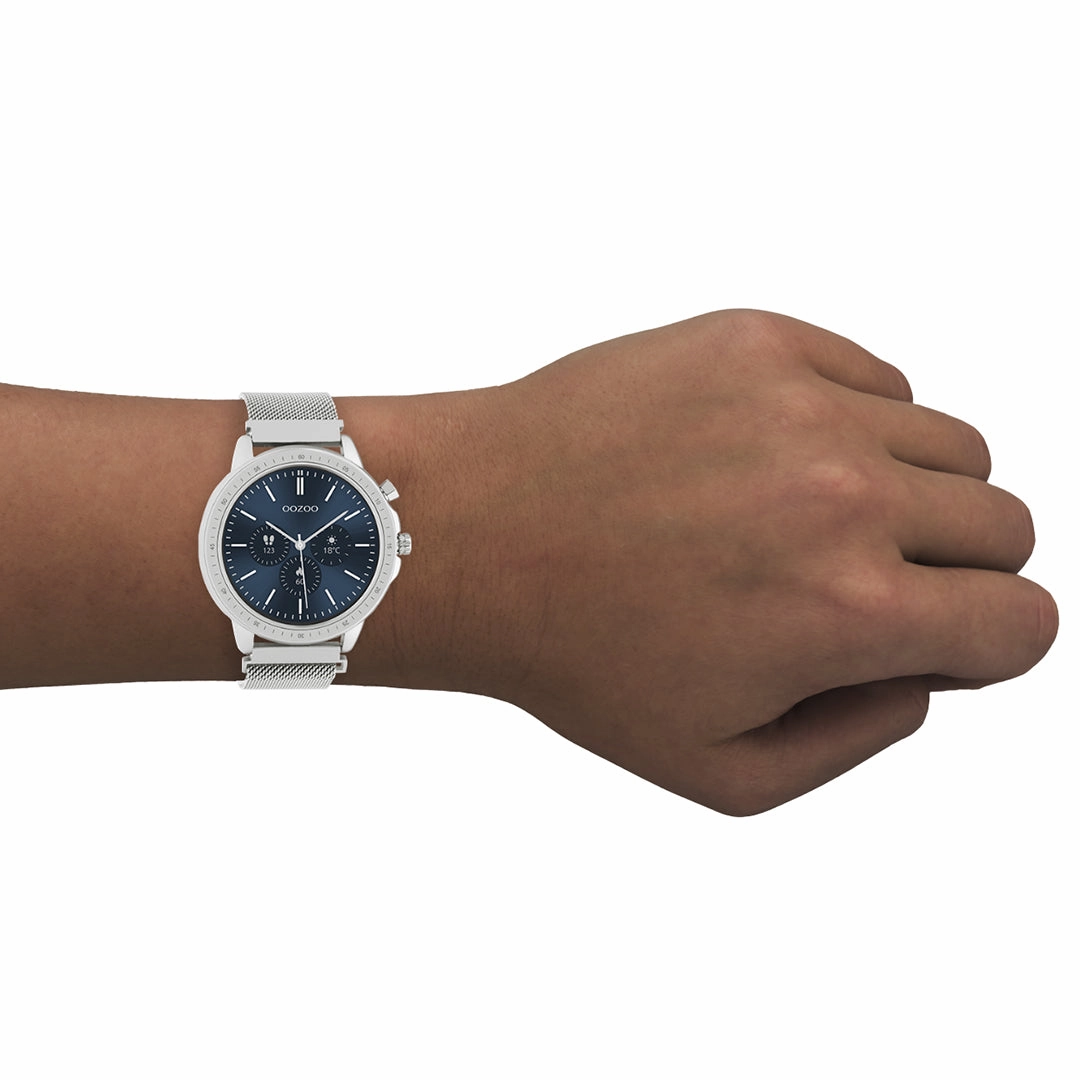 Silver coloured OOZOO smartwatch with silver coloured metal mesh bracelet - Q00305
