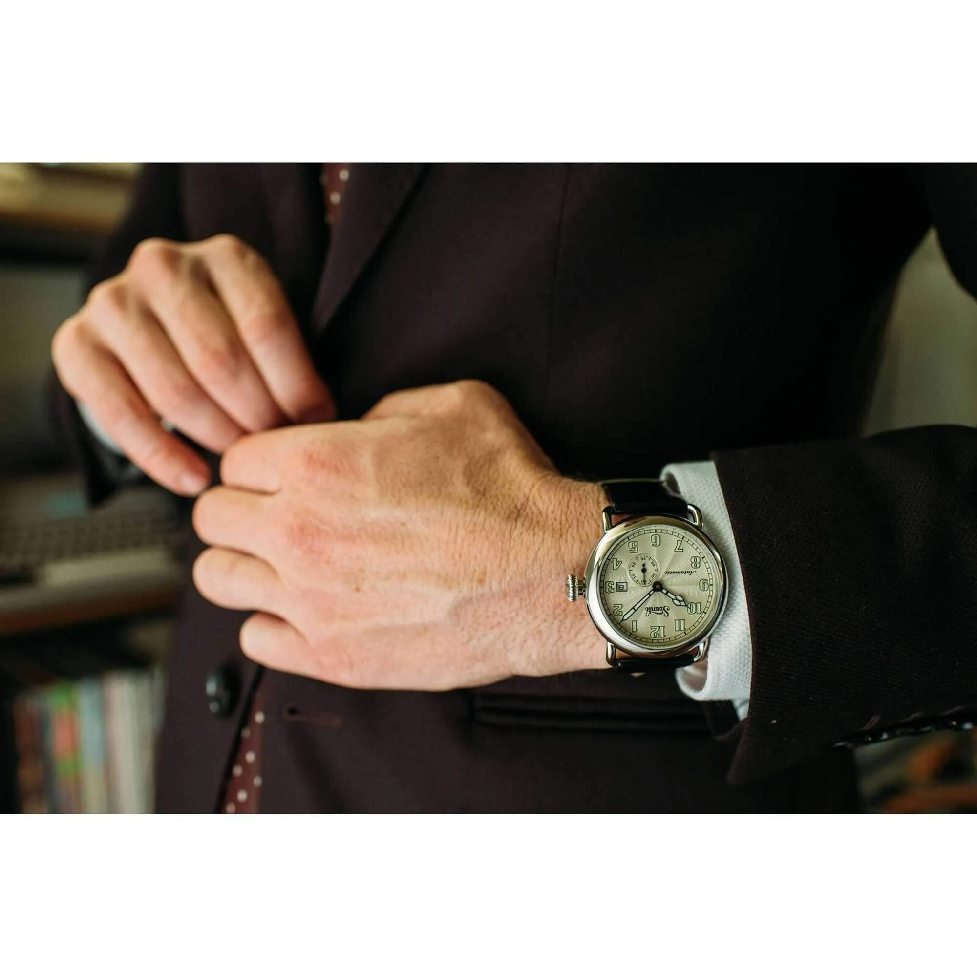 Szanto Men's Watch - Officer Classic Round Ivory Dial Black Leather Strap | SZ 6305E
