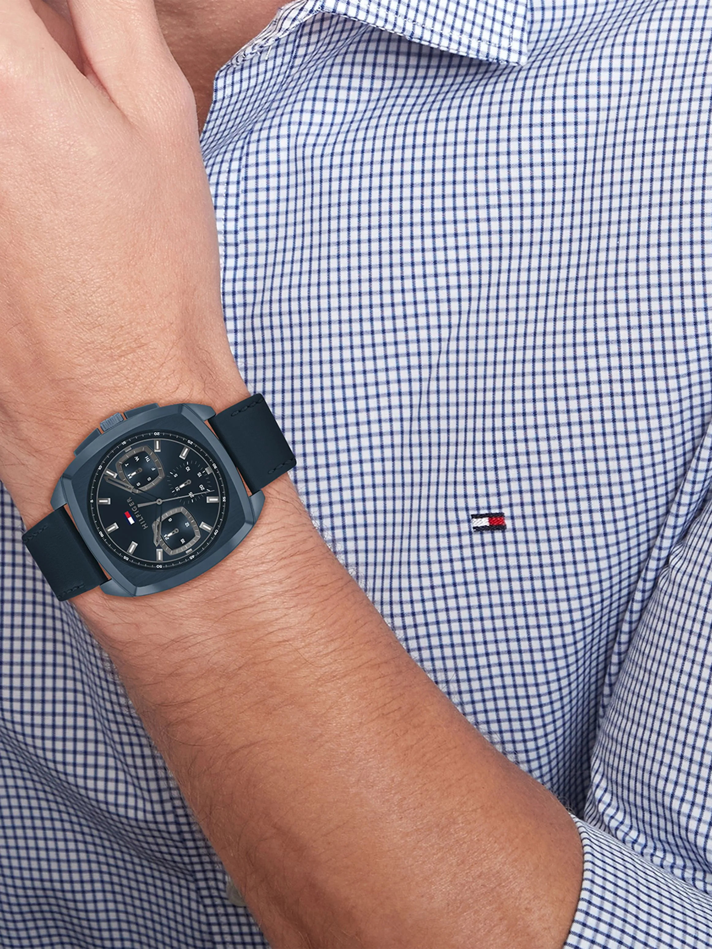 TOMMY HILFIGER APOLLO BLUE DIAL LEATHER STRAP WATCH 1710558