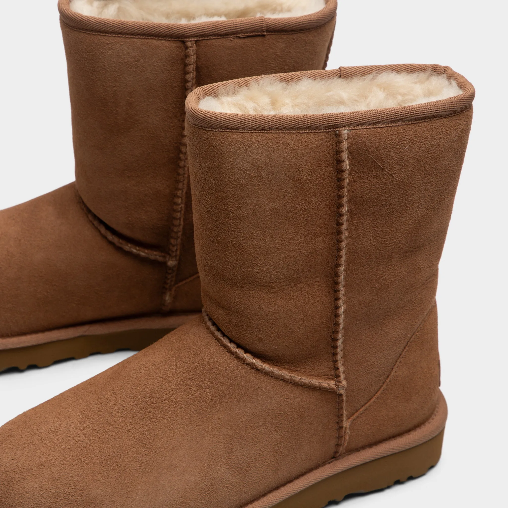 UGG Women's Classic Short II / Chestnut Ugg Shoes