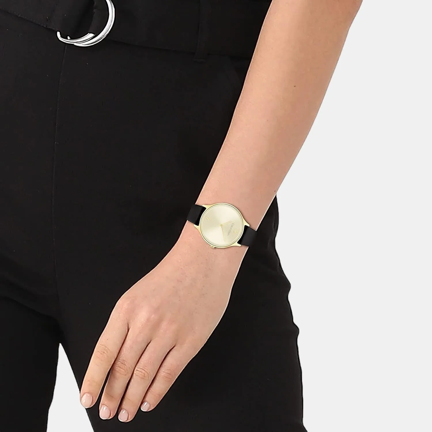 Women Analog Leather Watch 25200008