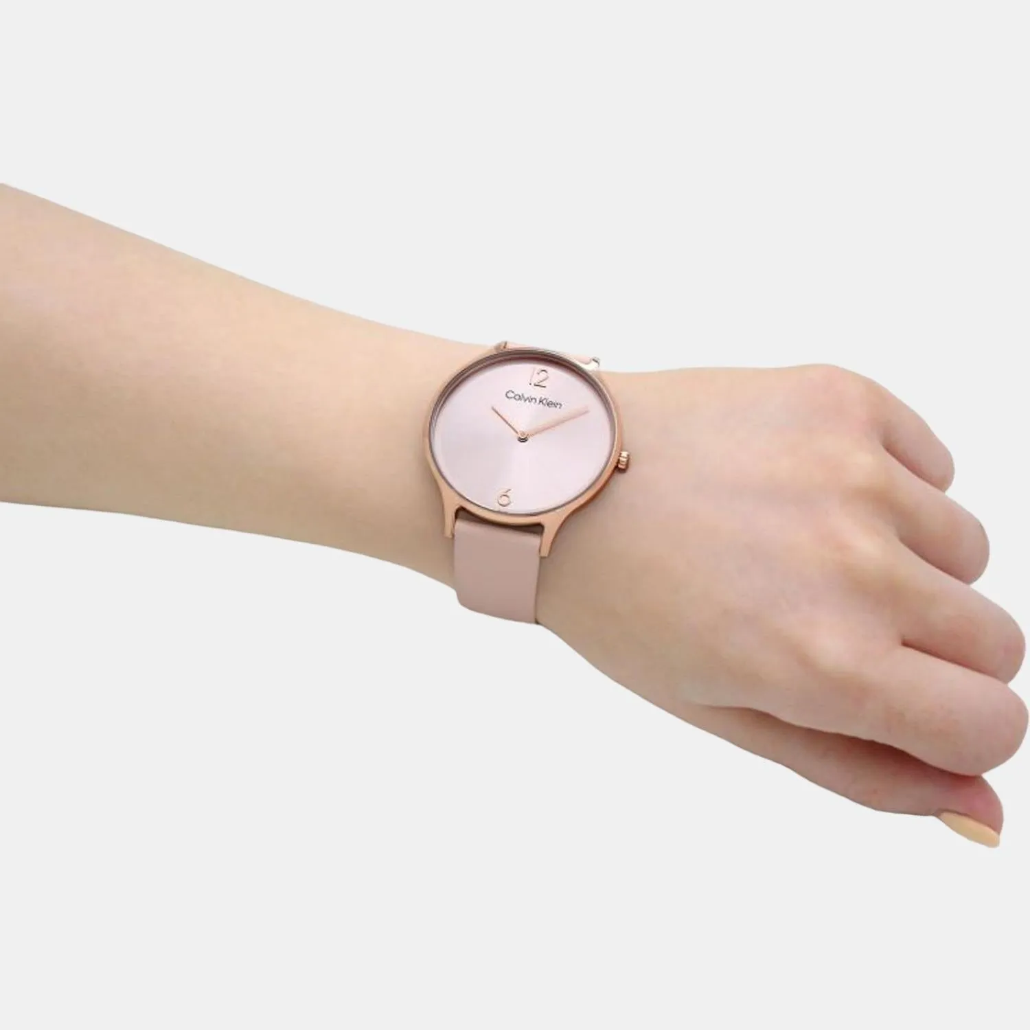 Women Gold Analog Leather Watch 25200009